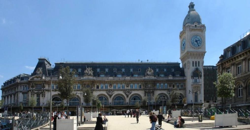 Studio neuf entièrement équipé et bien situé. Apartamento París Exterior foto